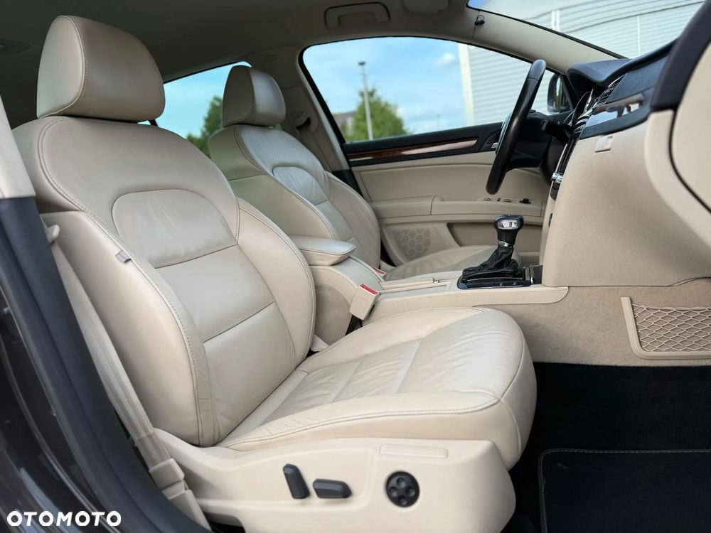 Skoda Superb 1.8 TSI DSG Exclusive - 25
