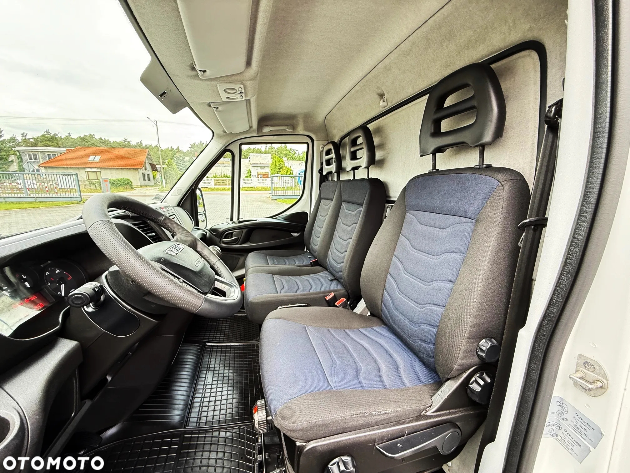Iveco Daily 35S15 3.0 Diesel Kontener 3x Drzwi Chłodnia Izoterma ThermoKing 6ep Salon PL, - 7