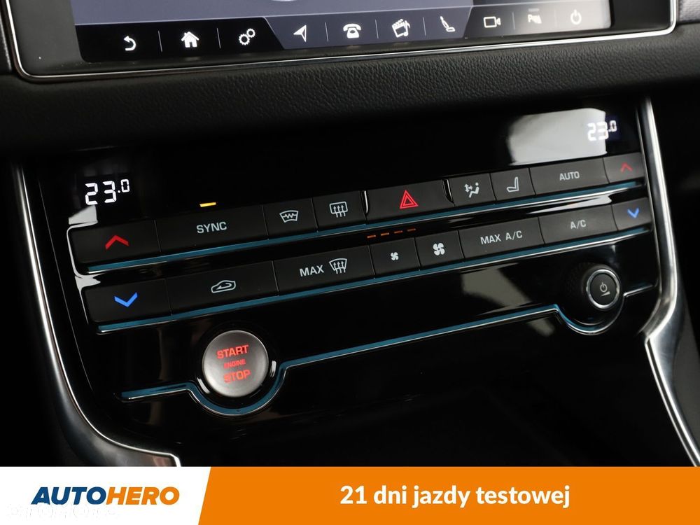 Jaguar XF 2.0 i4D R-Sport - 26