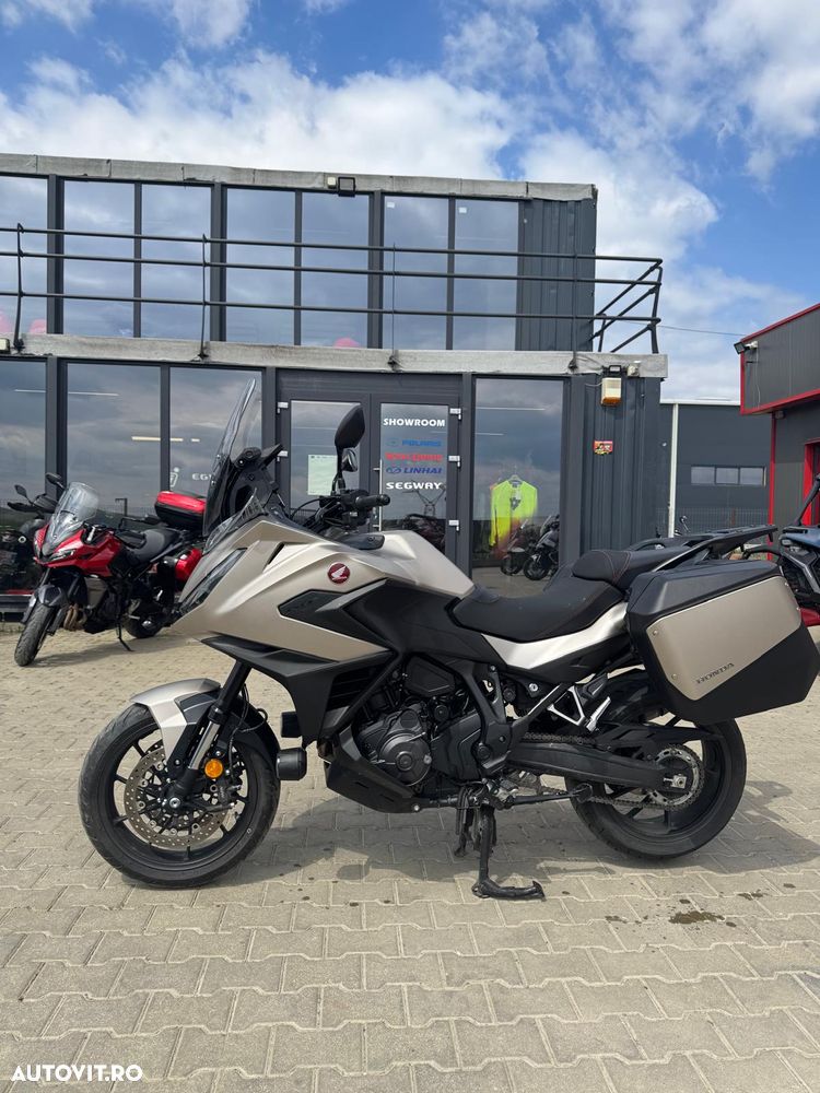 Honda NT 1100 - 5