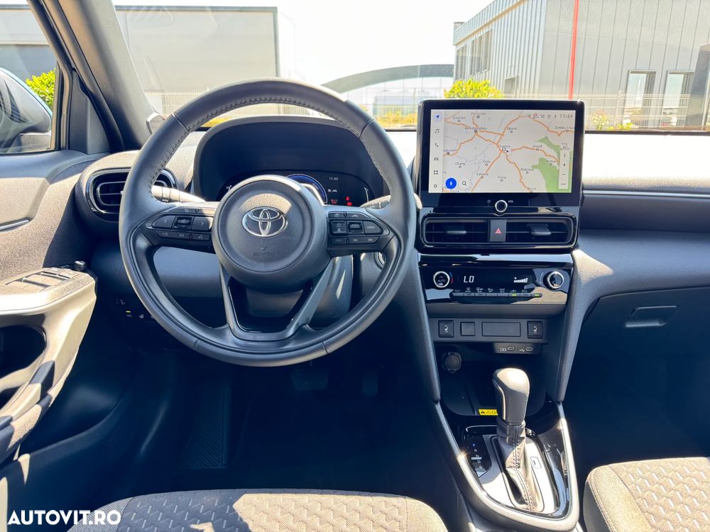 Toyota Yaris Cross 1.5 VVT-i HSD 116 4x2 HEV Dynamic - 14