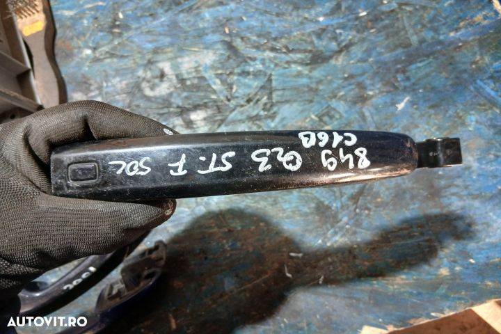 Maner deschidere din exterior usa fata stanga 8T0837205A 8T0837205A A - 1