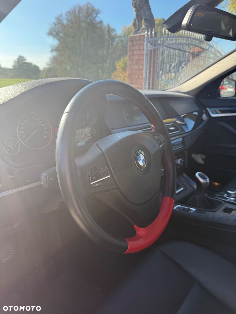 BMW Seria 5 520d Touring - 5