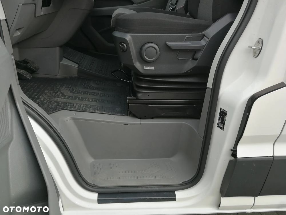 Volkswagen Crafter - 17