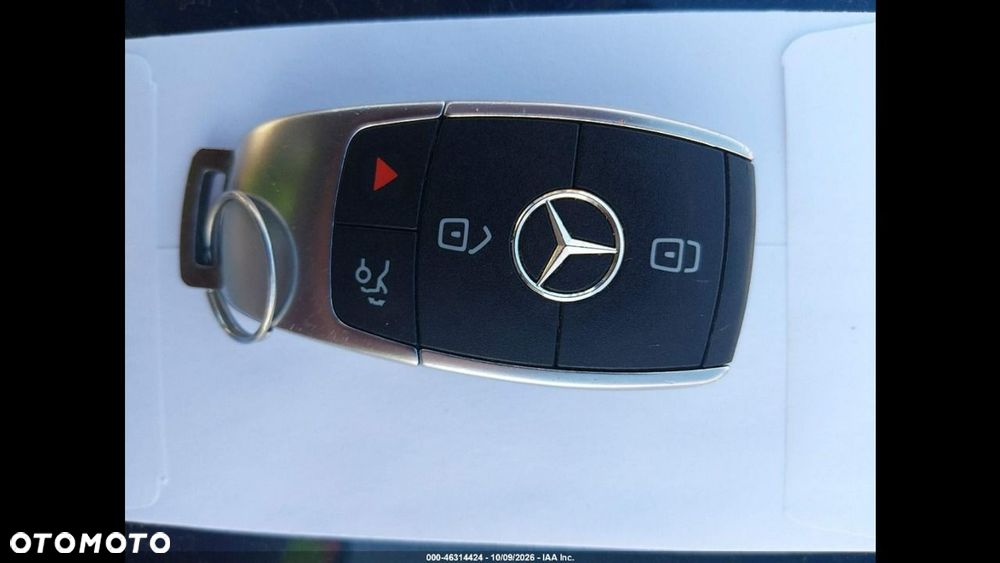Mercedes-Benz GLA 250 4Matic 8G-DCT - 13
