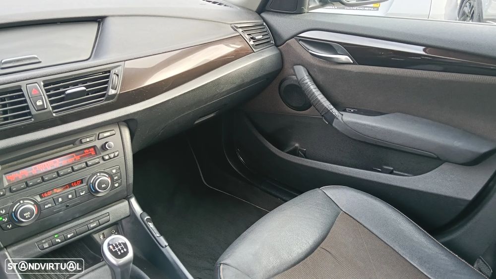 BMW X1 16 d sDrive Line Sport - 14