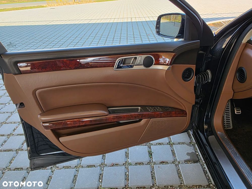 Volkswagen Phaeton - 22