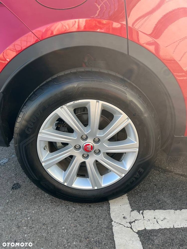 Jaguar E-Pace 2.0 i4P AWD R-Dynamic HSE - 10