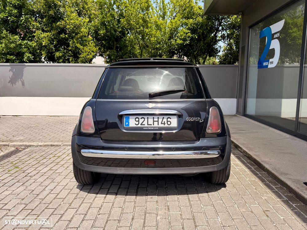 MINI 3 Portas One 1.4 D - 5