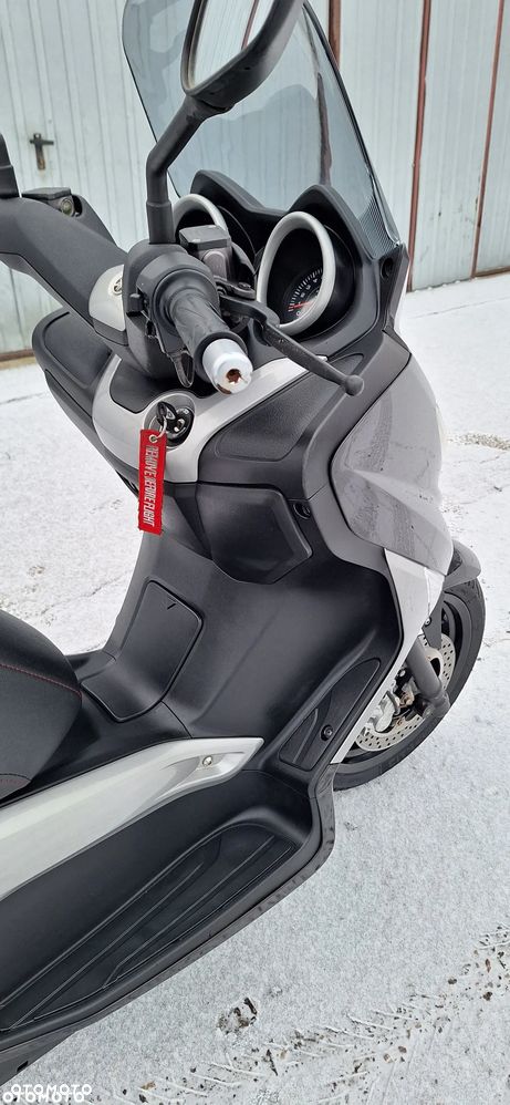 Yamaha X-max - 16