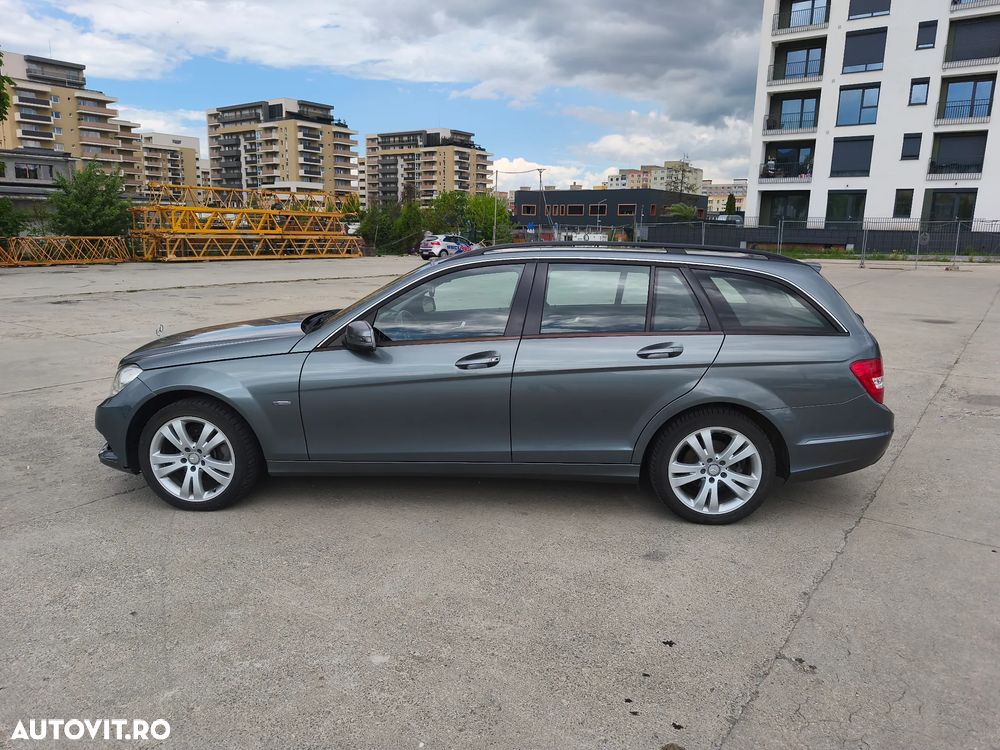 Mercedes-Benz C 180 BlueEFFICIENCY Elegance - 4