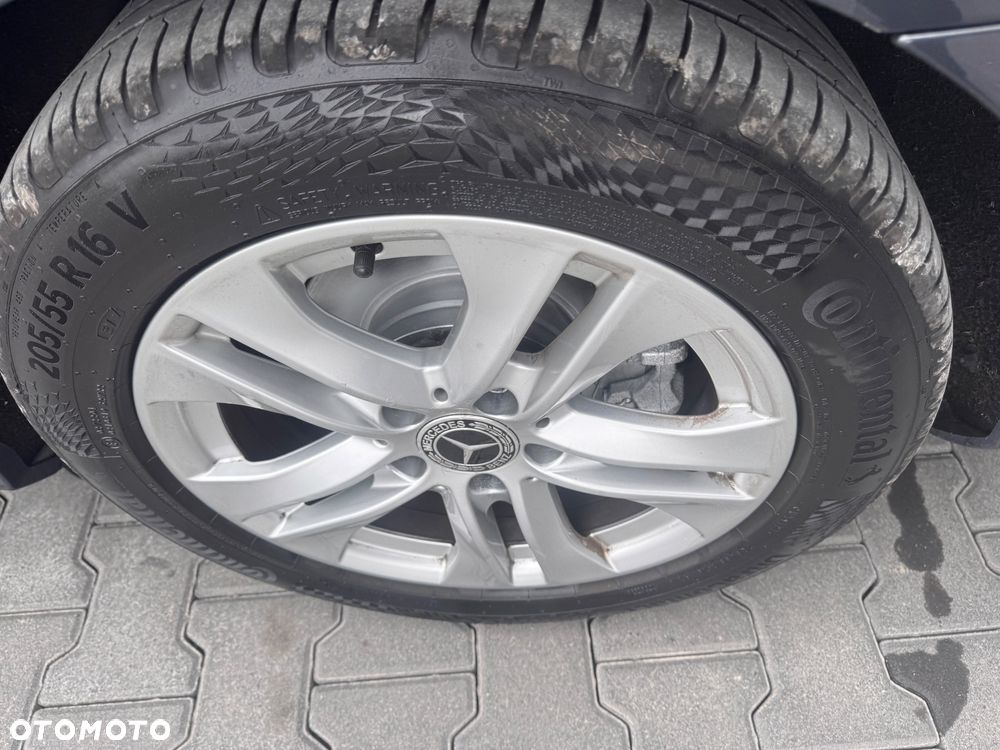 Mercedes-Benz Klasa C 200 CDI DPF (BlueEFFICIENCY) Elegance - 31
