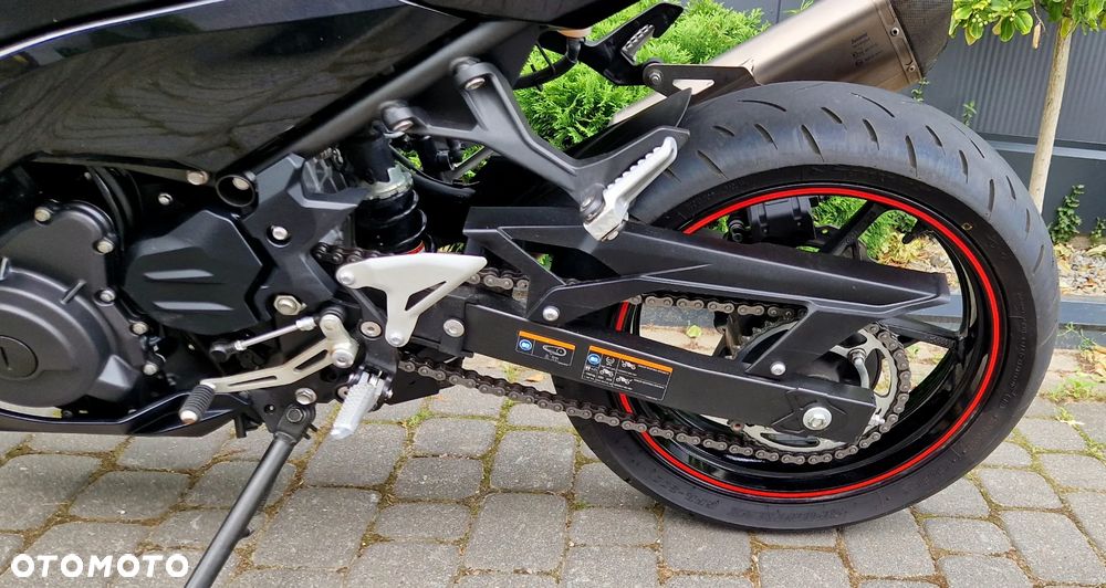 Kawasaki Ninja 400 - 30