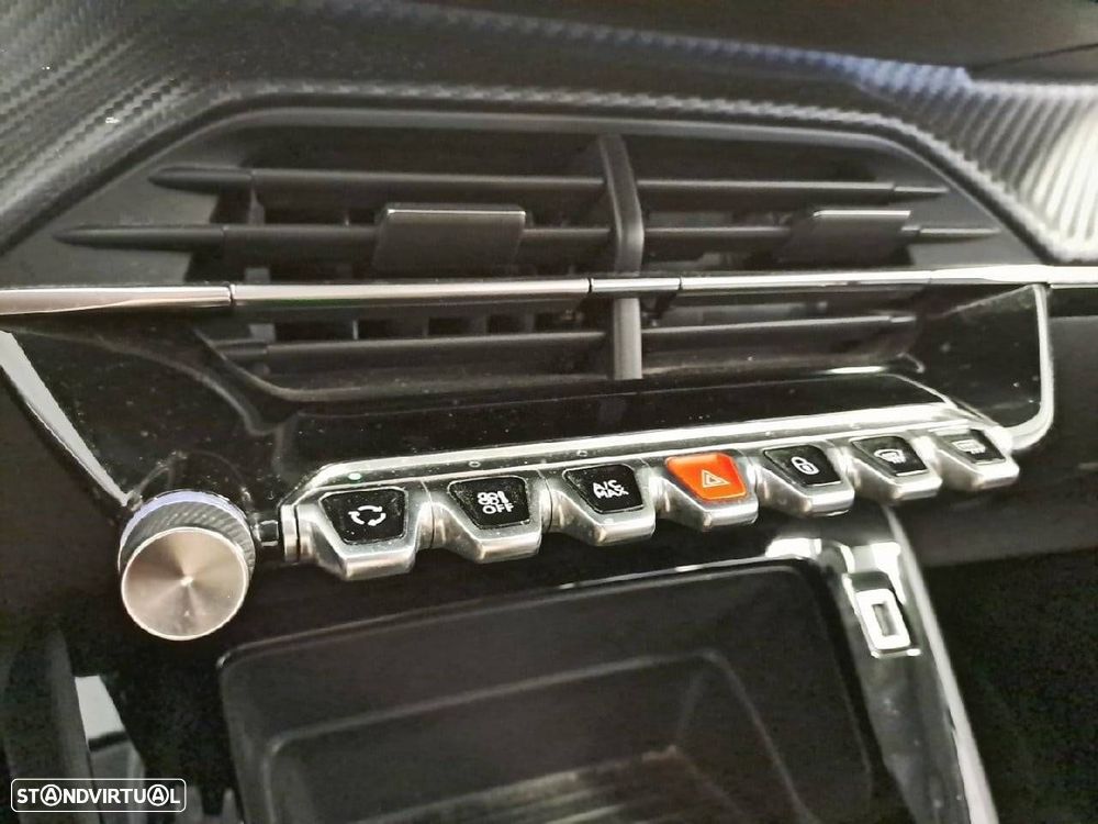 Peugeot 208 1.2 PureTech Active Pack - 19