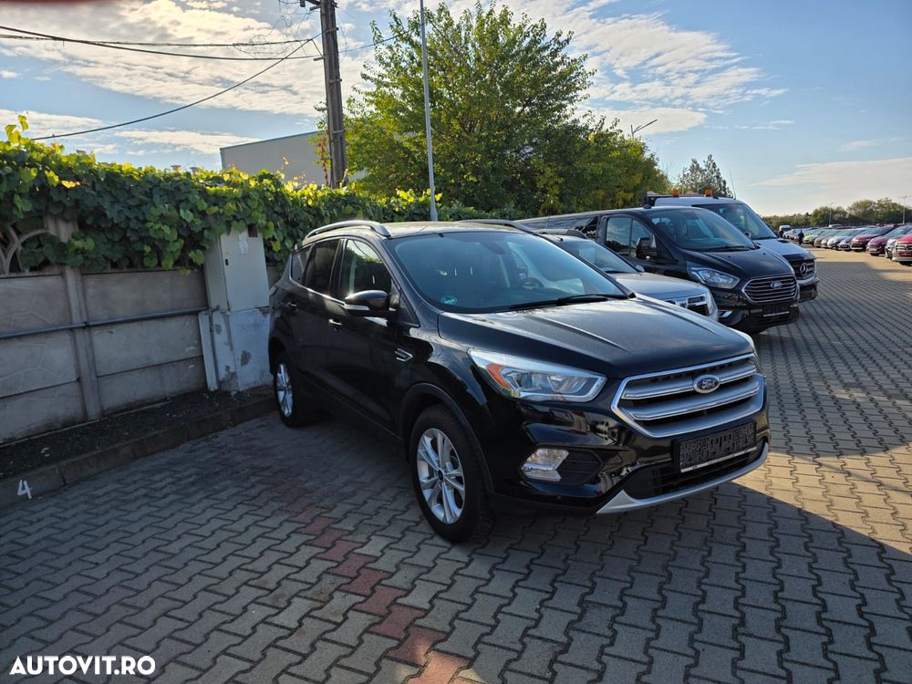 Ford Kuga - 2