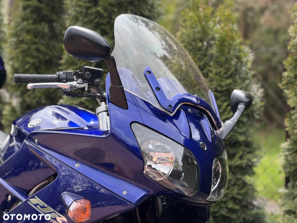 Yamaha FJR - 11