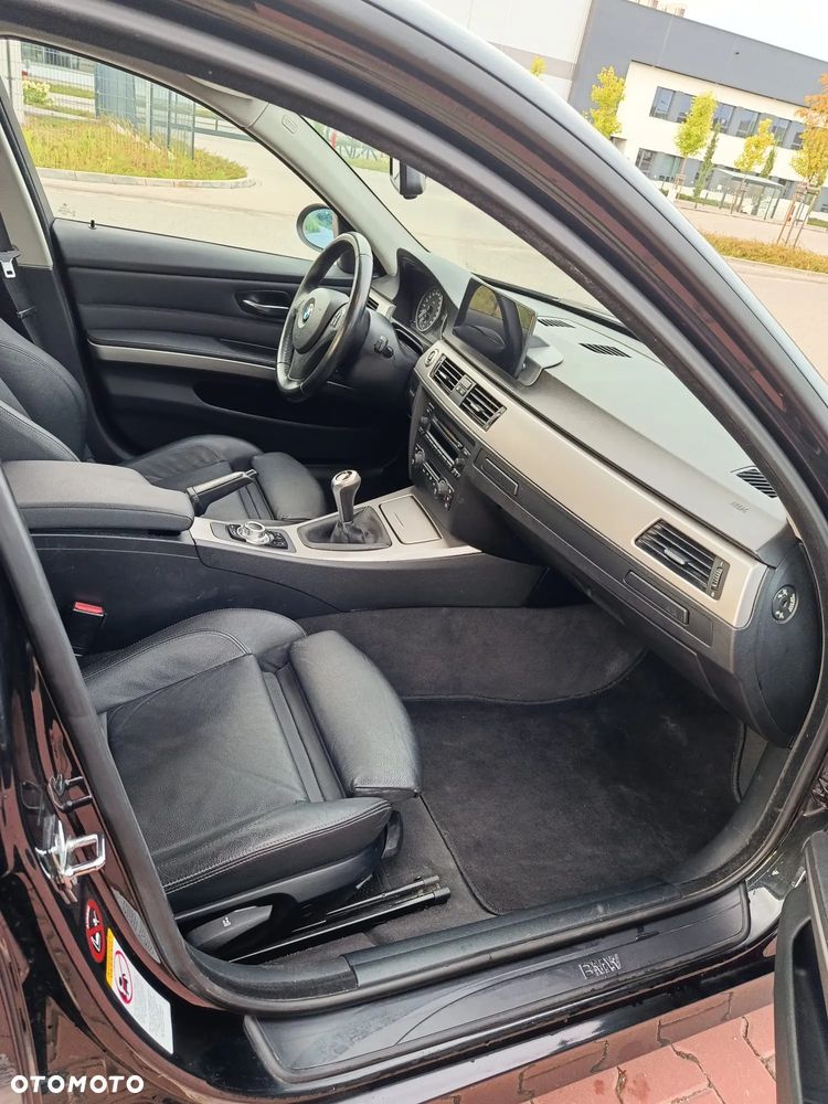BMW Seria 3 - 16
