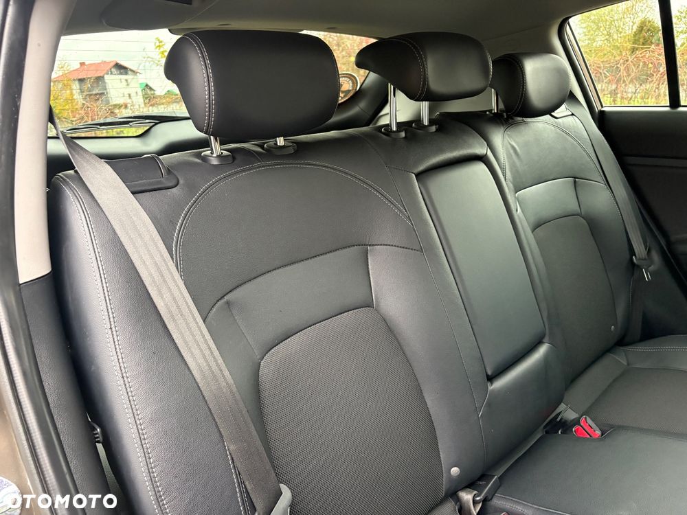 Kia Sportage 2.0 CRDI XL - 21