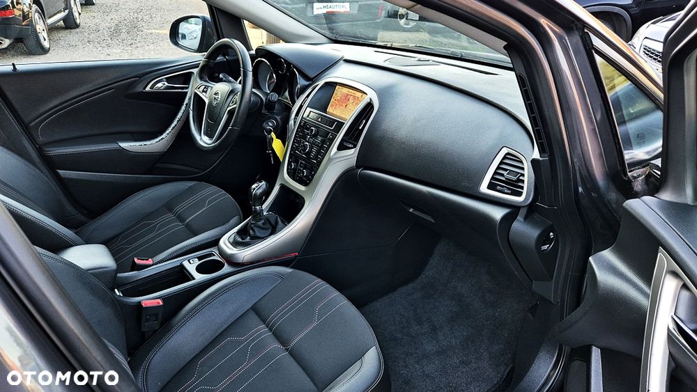 Opel Astra 1.4 T Cosmo S&S - 33