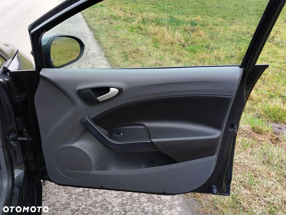 Seat Ibiza 1.4 16V Style Viva - 16