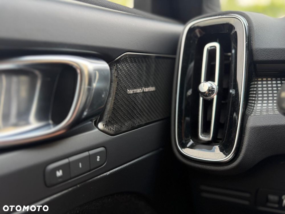 Volvo XC 40 T5 AWD R-Design - 26