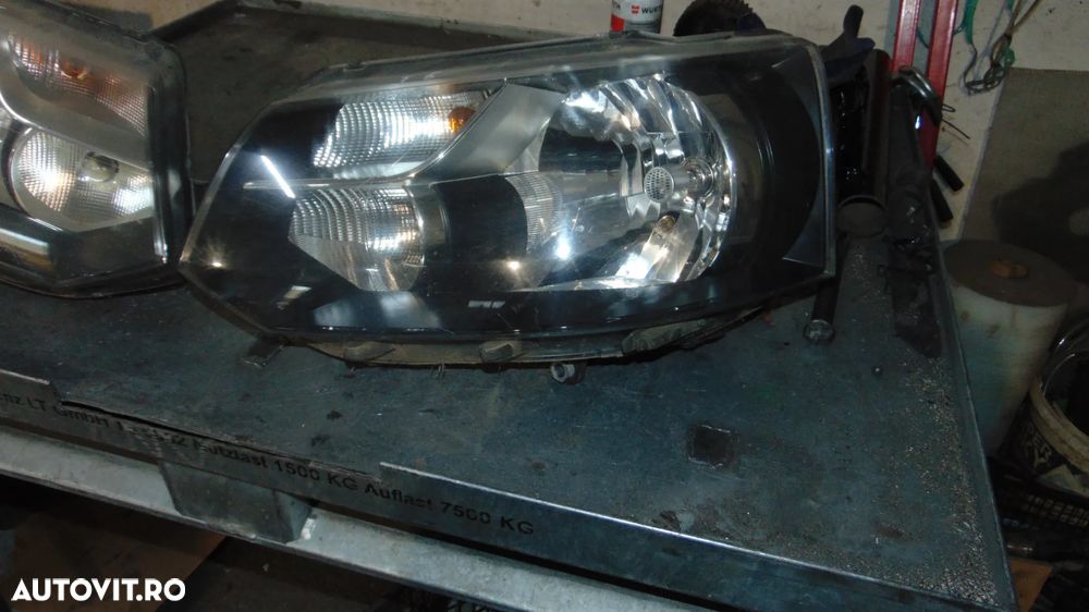 Faruri stanga dreapta VW Transporter 2.0 an 2013 cod 7E1941016H - 13