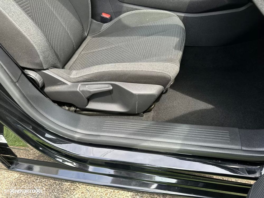 Peugeot 308 1.2 PureTech Business Line - 59