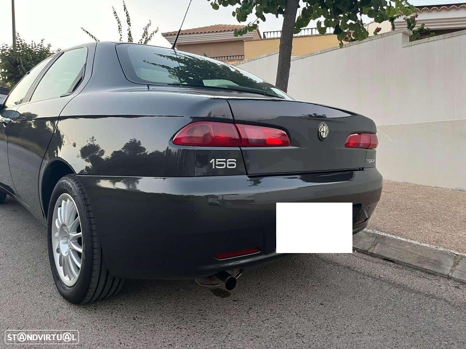 Alfa Romeo 156 1.6 16V Twin Spark Distinctive - 4