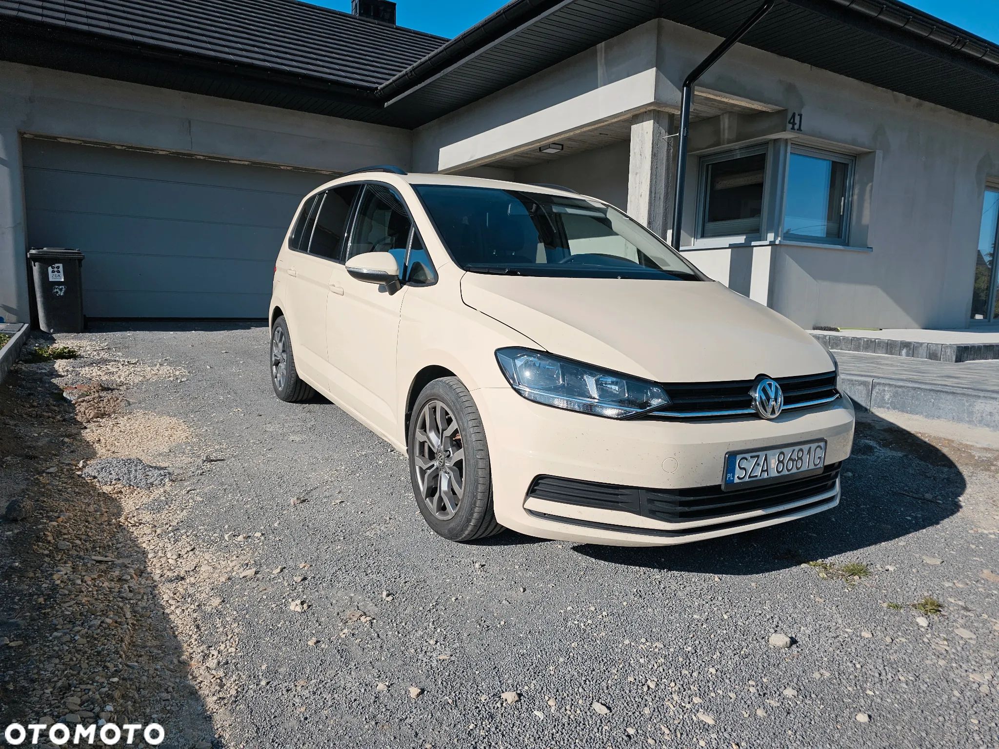 Volkswagen Touran 2.0 TDI SCR DSG Comfortline - 1