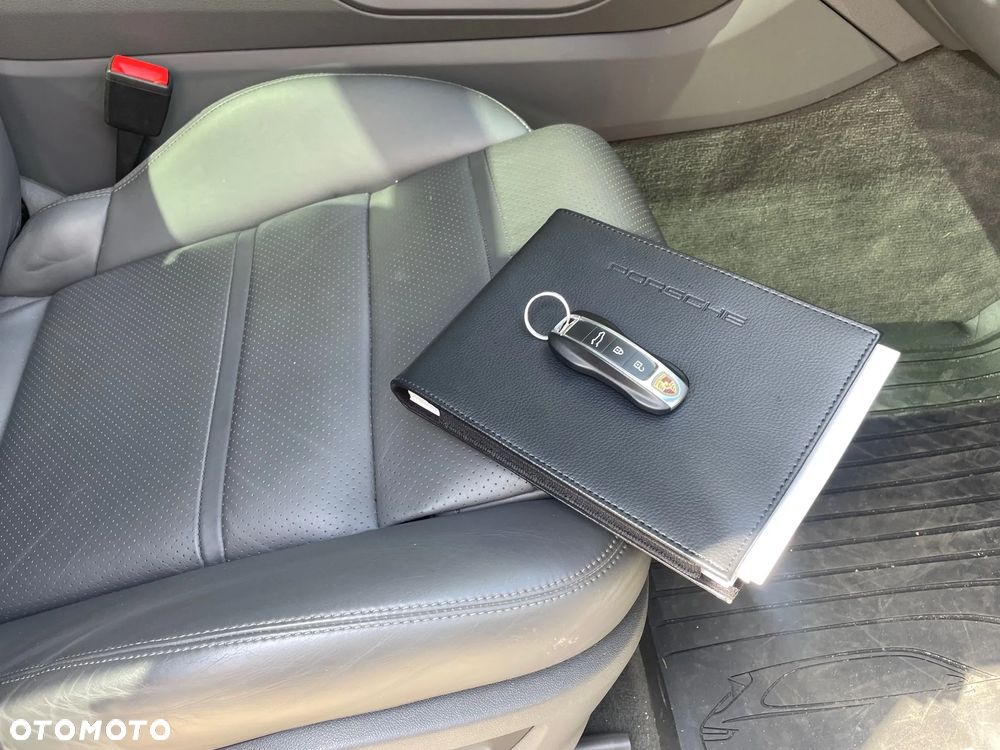 Porsche Cayenne Tiptronic S - 16