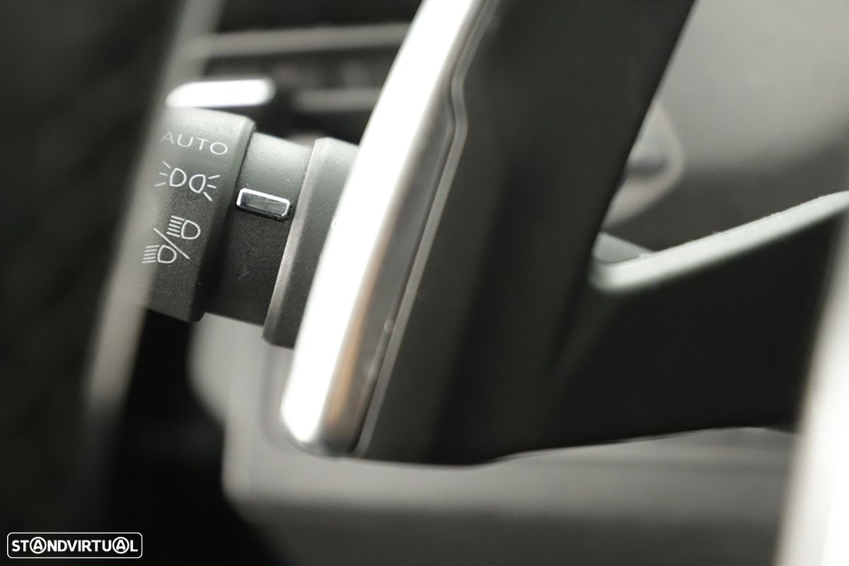Peugeot 3008 1.6 Hybrid Allure e-EAT8 - 17