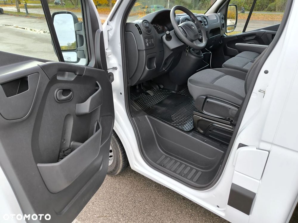 Renault Master - 18
