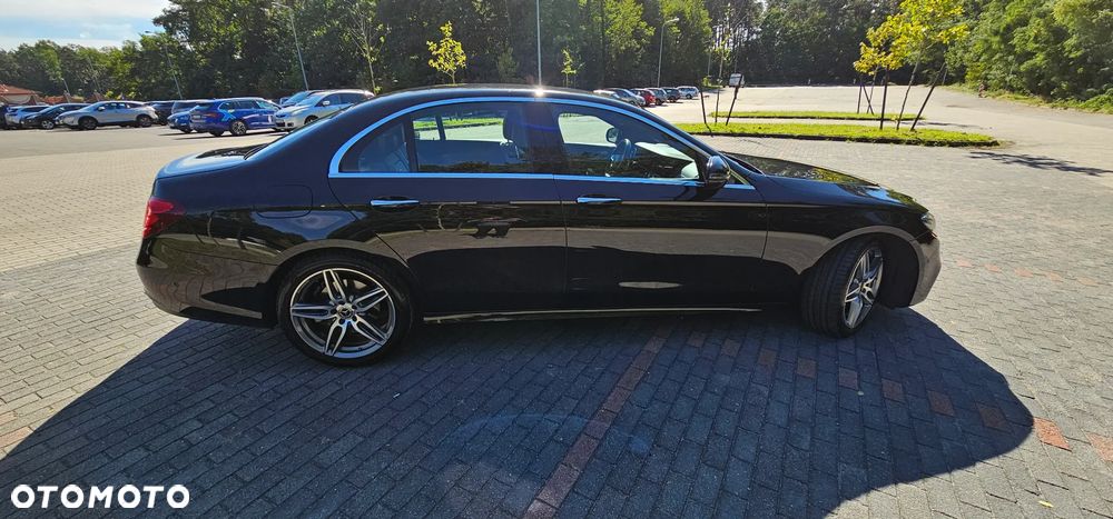Mercedes-Benz Klasa E 350 d 4-Matic 9G-TRONIC - 4