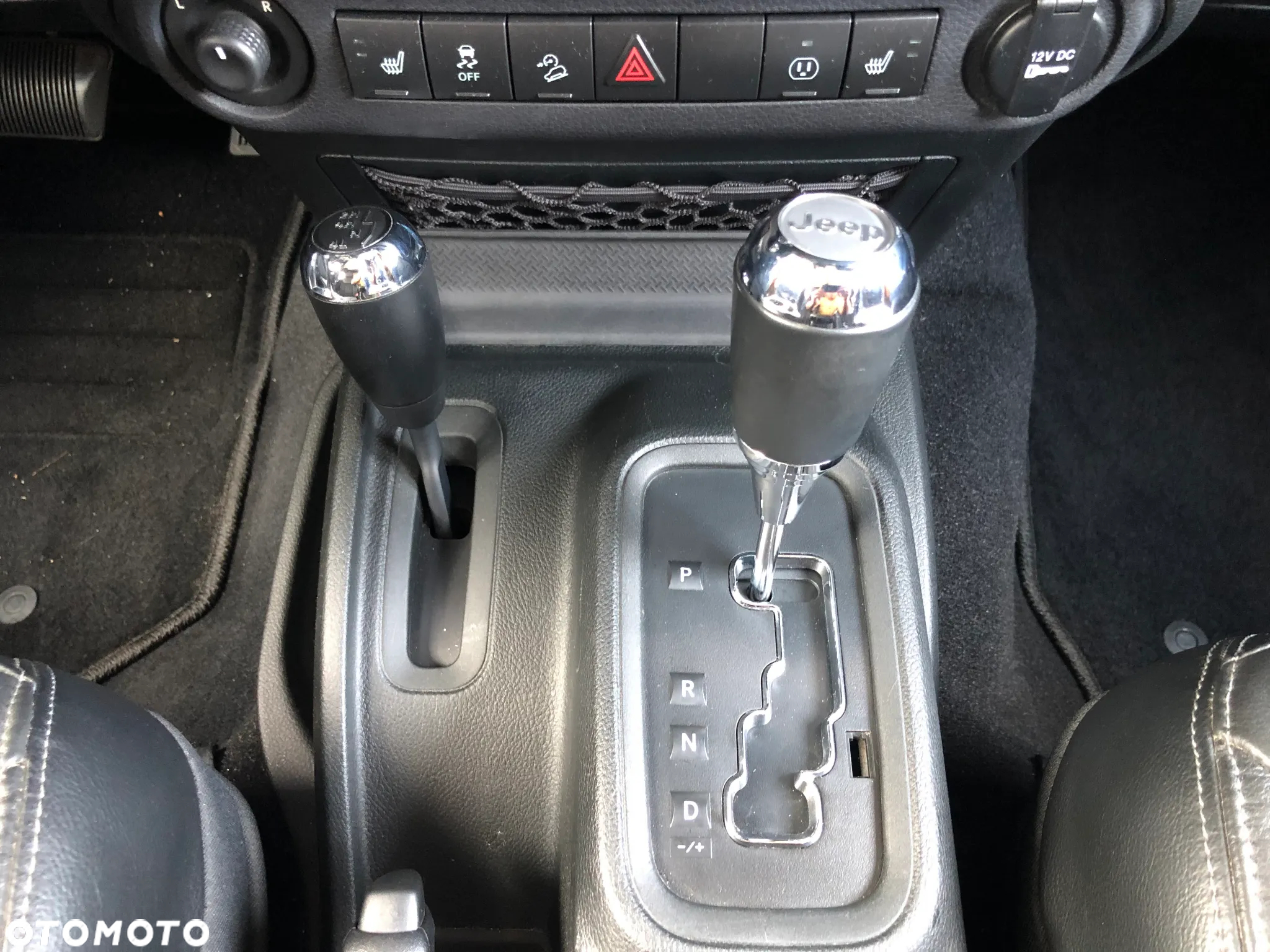 Jeep Wrangler Unlimited Hard-Top 3.6 Automatik Black Edition - 19