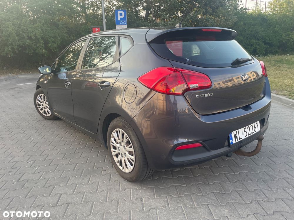 Kia Ceed 1.6 CRDi 115 ISG Vision - 6