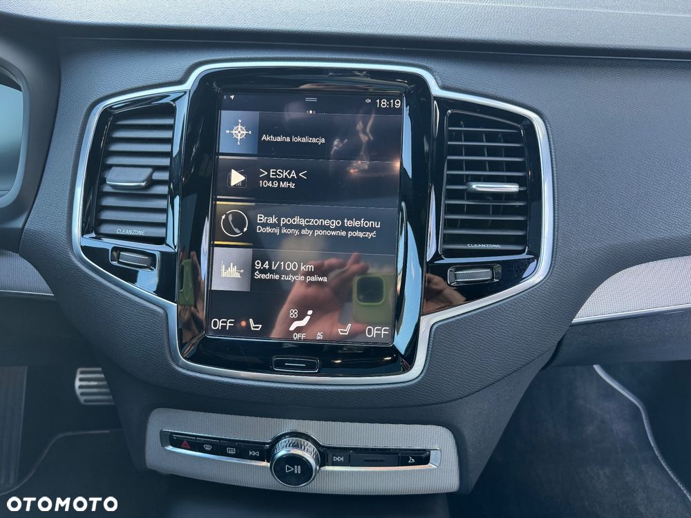 Volvo XC 90 - 23