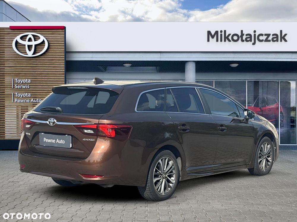 Toyota Avensis 2.0 D-4D Premium - 3