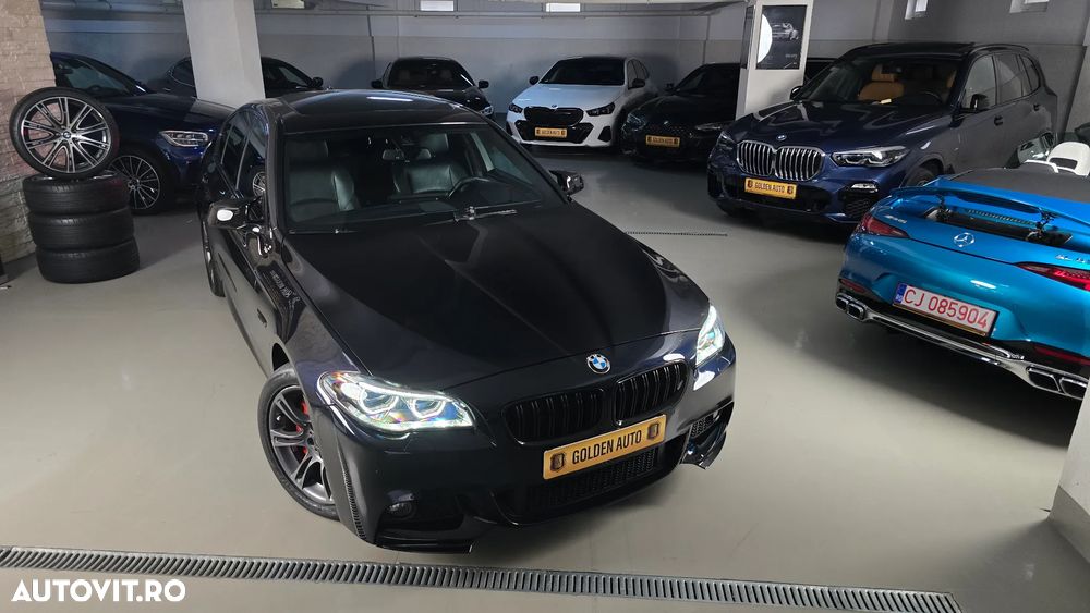 BMW Seria 5 525d xDrive AT - 12