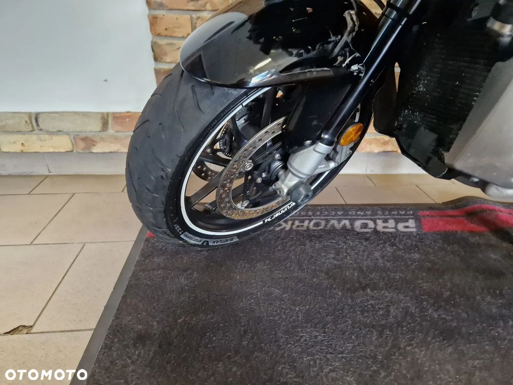 Honda VFR - 27