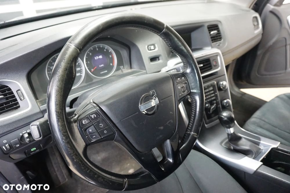 Volvo V60 D3 Kinetic - 19