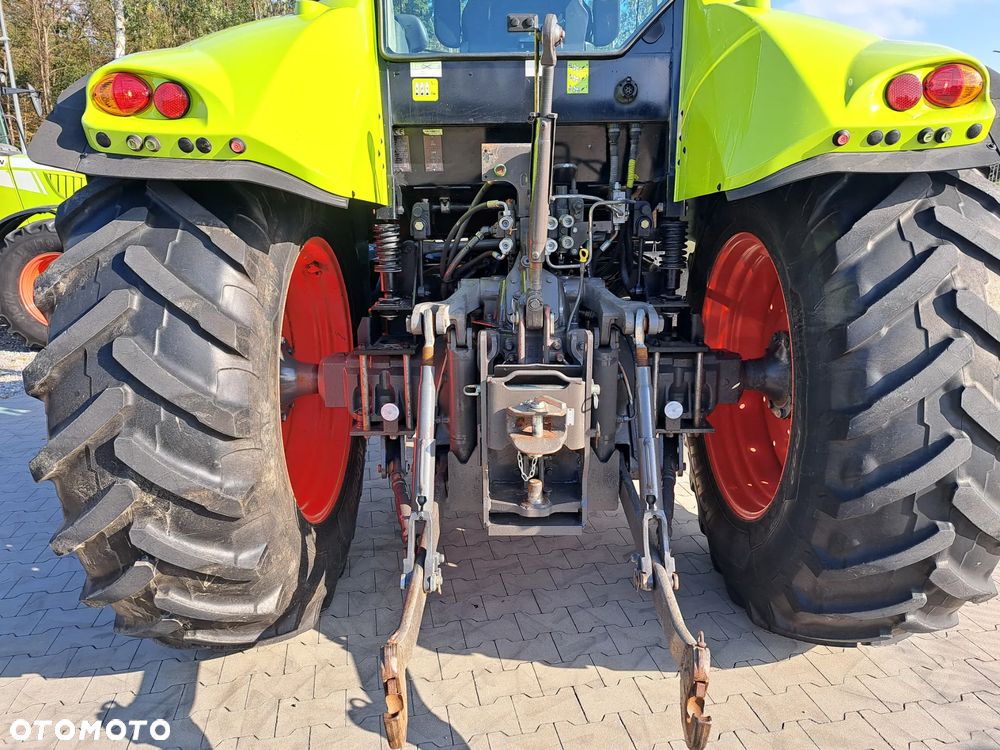 Claas ARION 630 - 8