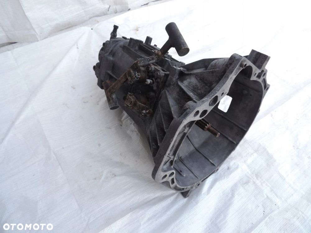 SKRZYNIA BIEGÓW MANUALNA IVECO DAILY III 2.3 JTD 5S270 8870879 - 2