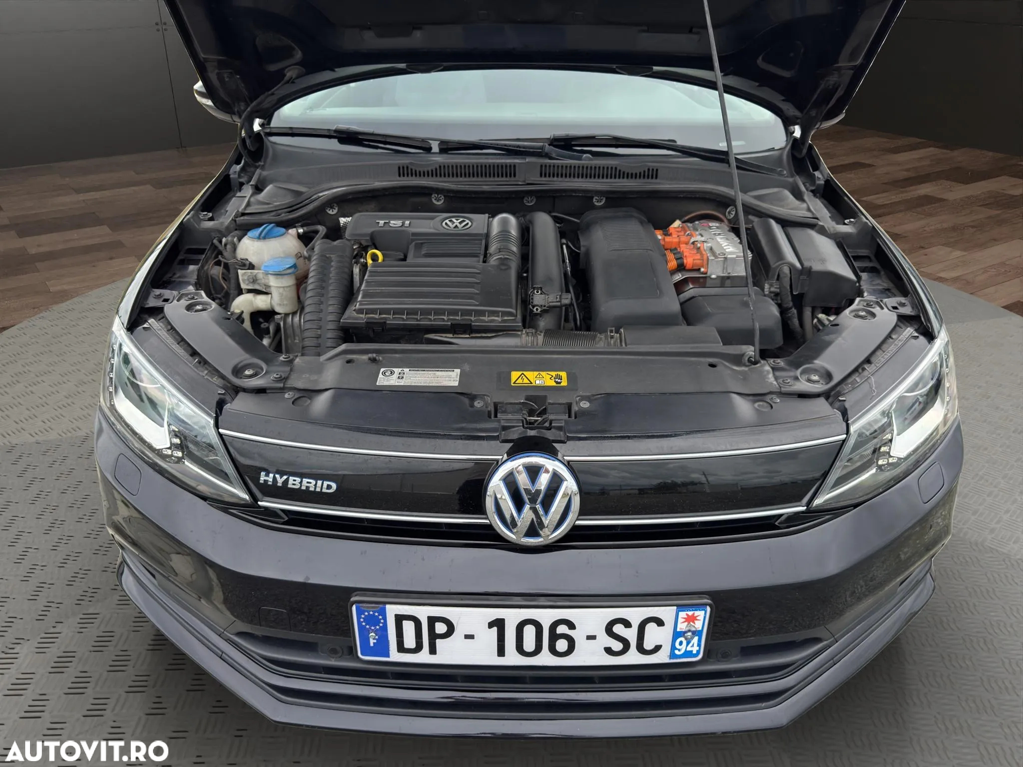 Volkswagen Jetta 1.4 Hybrid DSG - 14