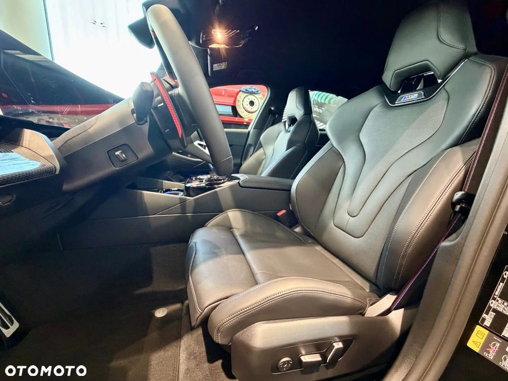 BMW M5 xDrive - 13