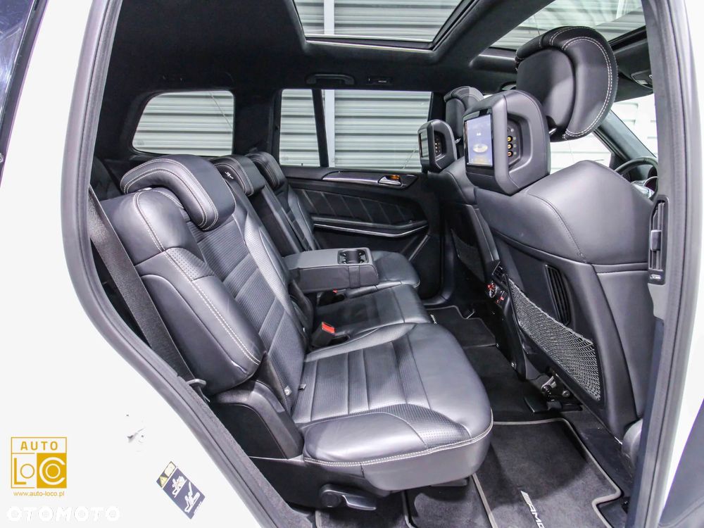 Mercedes-Benz GLS - 11