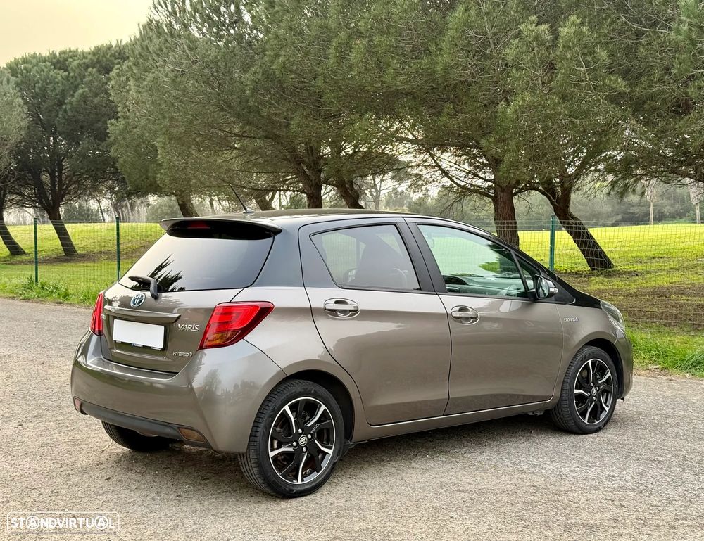 Toyota Yaris 1.5 HSD Square Collec.Bronze - 6