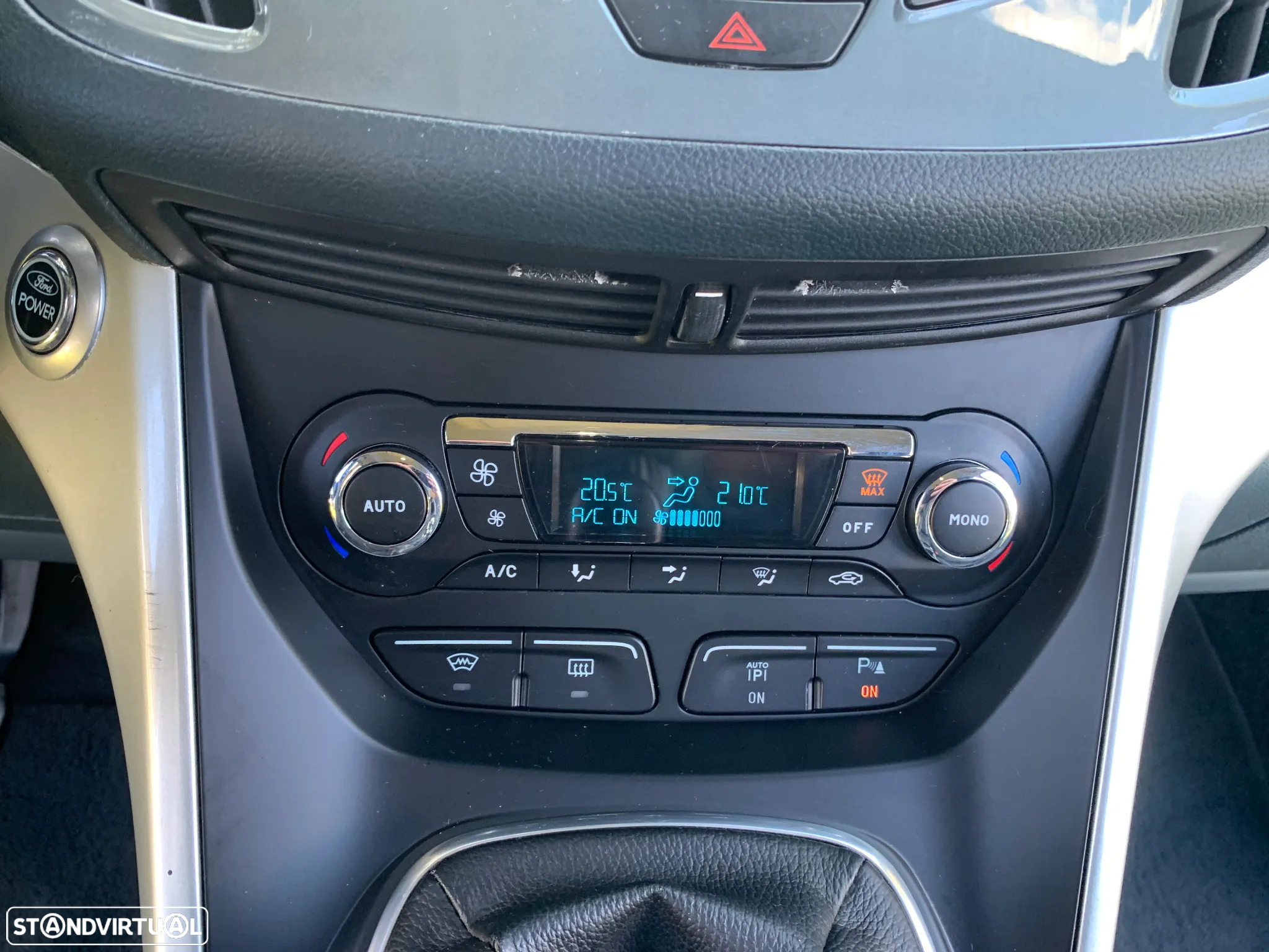Ford C-Max 1.6 TDCi Titanium Edition S/S - 38