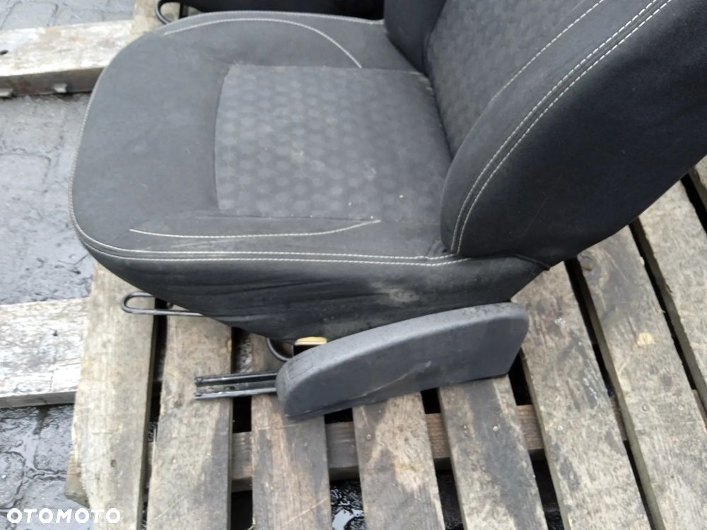 KOMPLET FOTELI DACIA LOGAN MCV 12-21 - 9