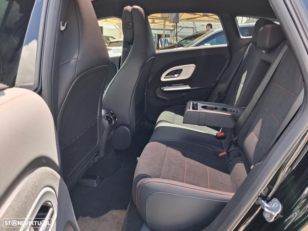 Mercedes-Benz CLA 250+ EQ Shooting Brake - 11