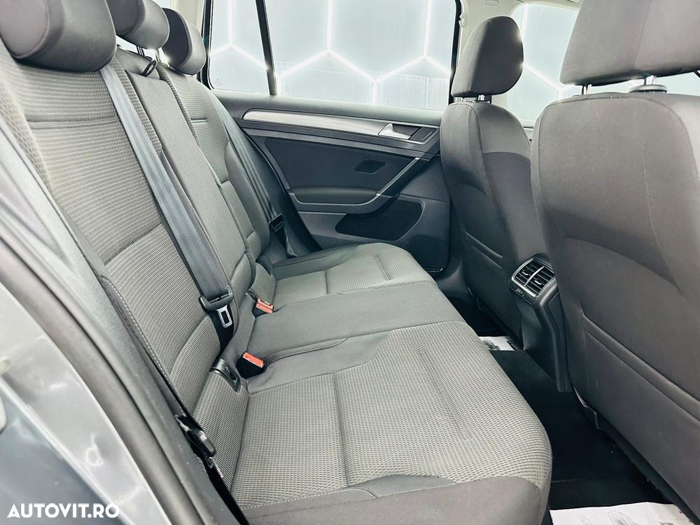 Volkswagen Golf 1.6 TDI SCR DSG Comfortline - 7
